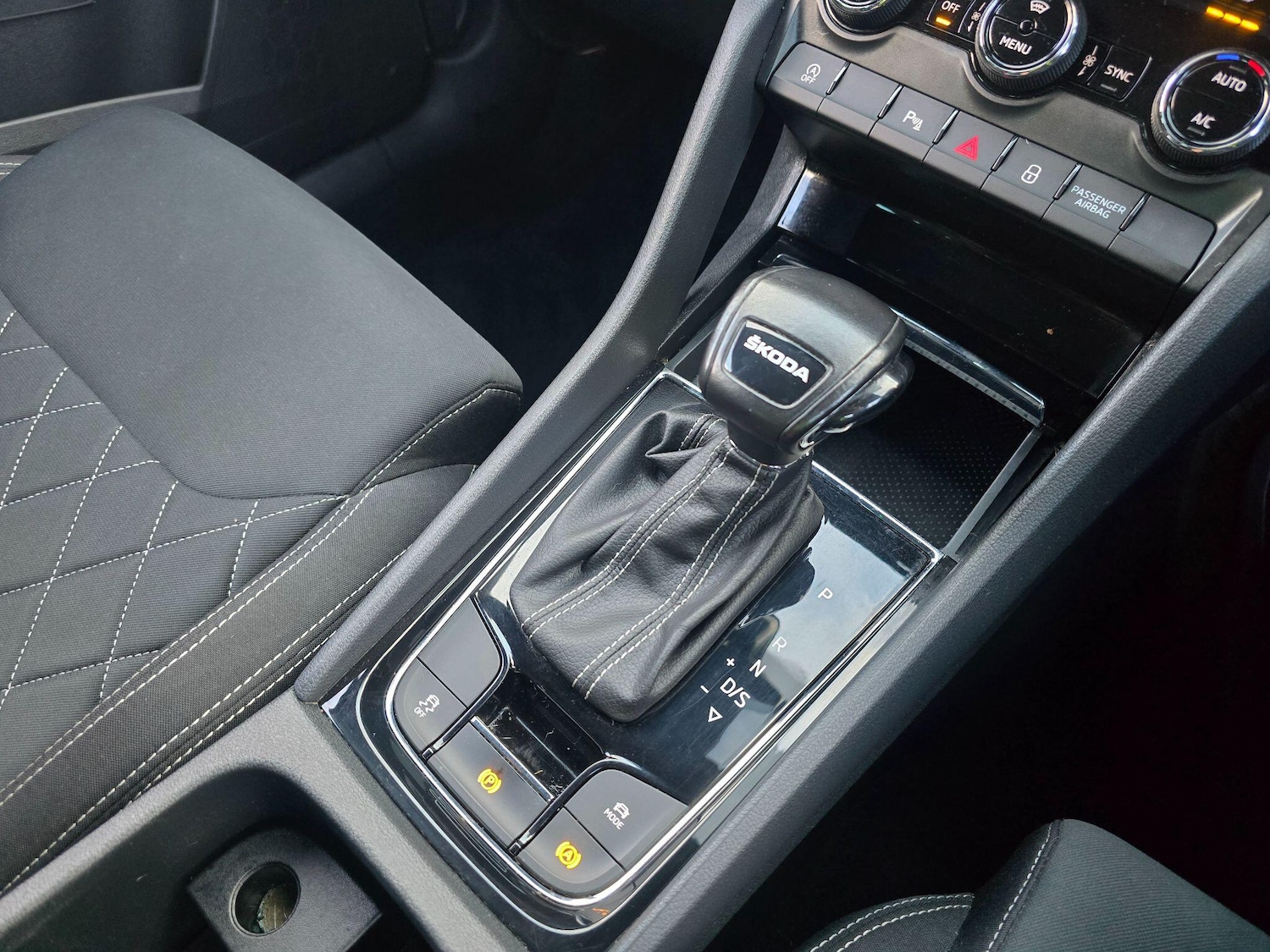 Used Skoda Karoq 2022 for sale - 76850412: Photo 23