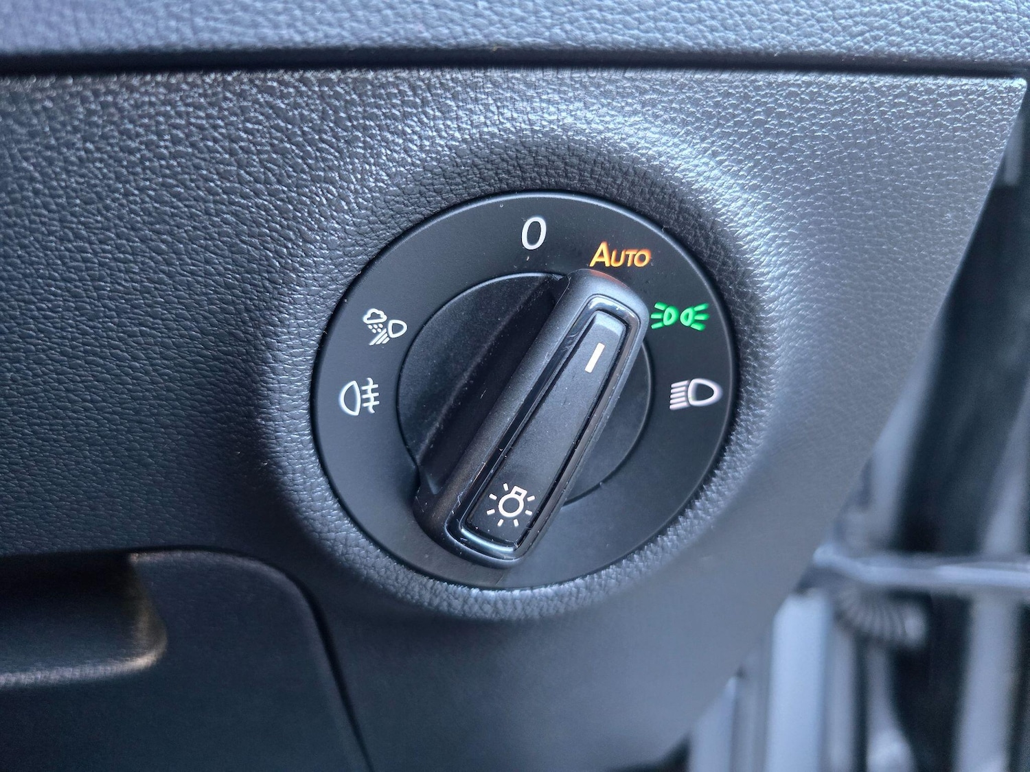 Used Skoda Karoq 2022 for sale - 76850412: Photo 32