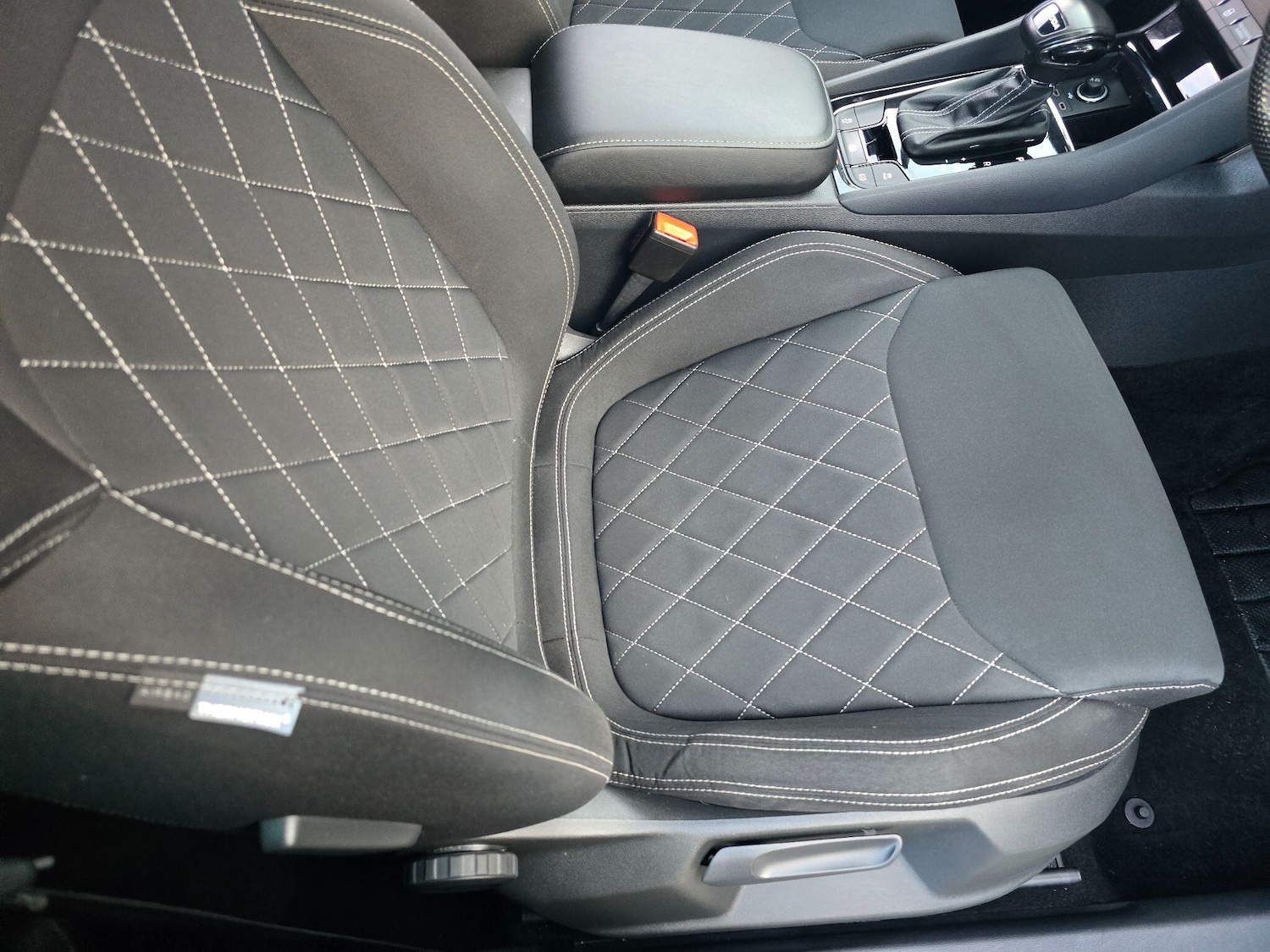 Used Skoda Karoq 2022 for sale - 76850412: Photo 36