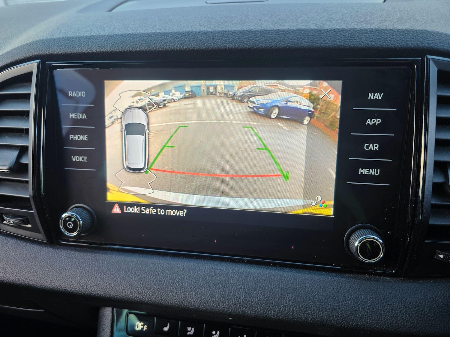 Used Skoda Karoq 2022 for sale - 76850412: Photo 5