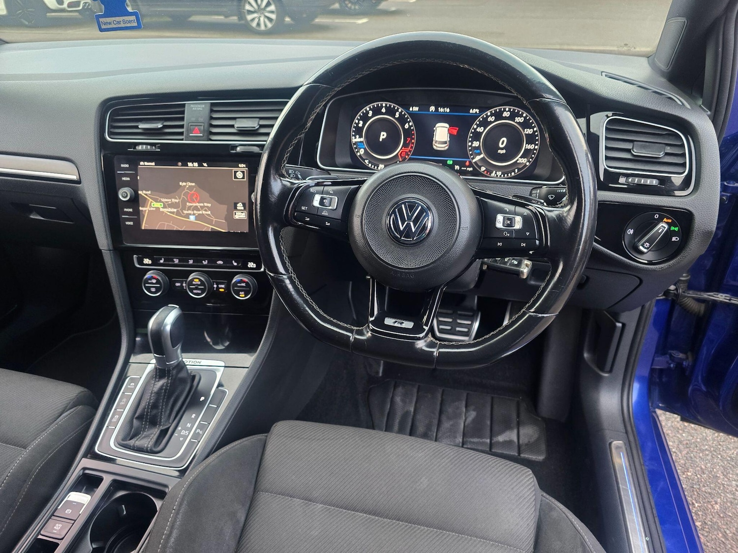 Used Volkswagen Golf 2018 for sale - 77229903: Photo 10