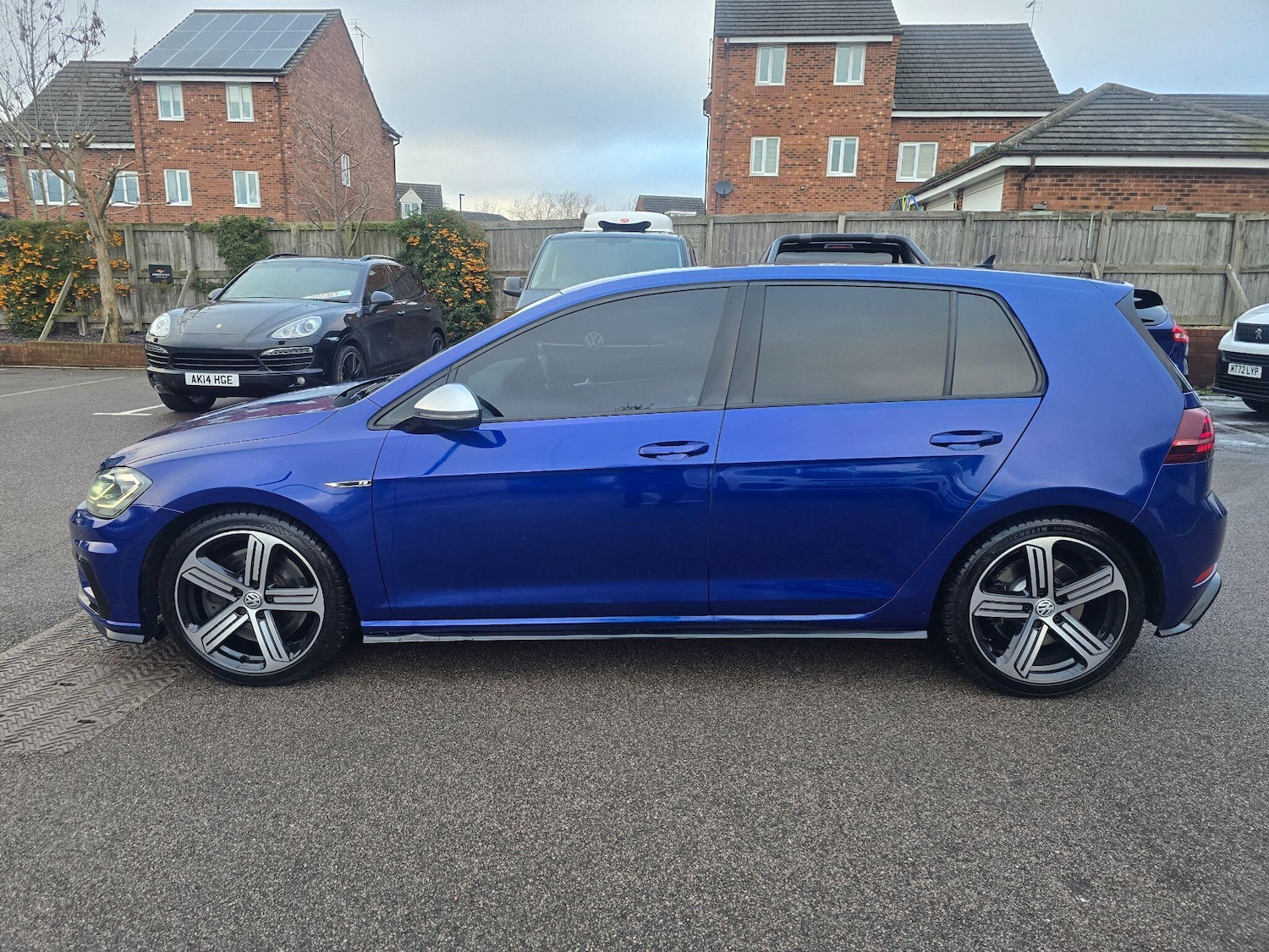 Used Volkswagen Golf 2018 for sale - 77229903: Photo 2