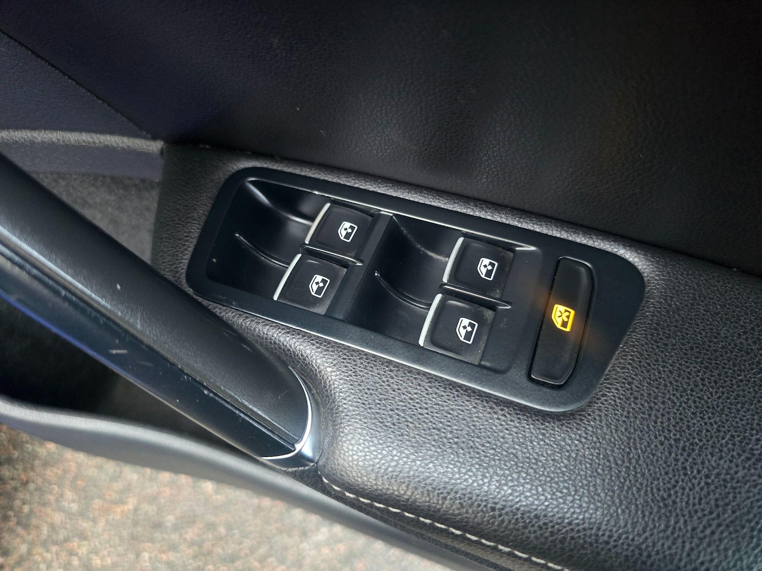 Used Volkswagen Golf 2018 for sale - 77229903: Photo 34