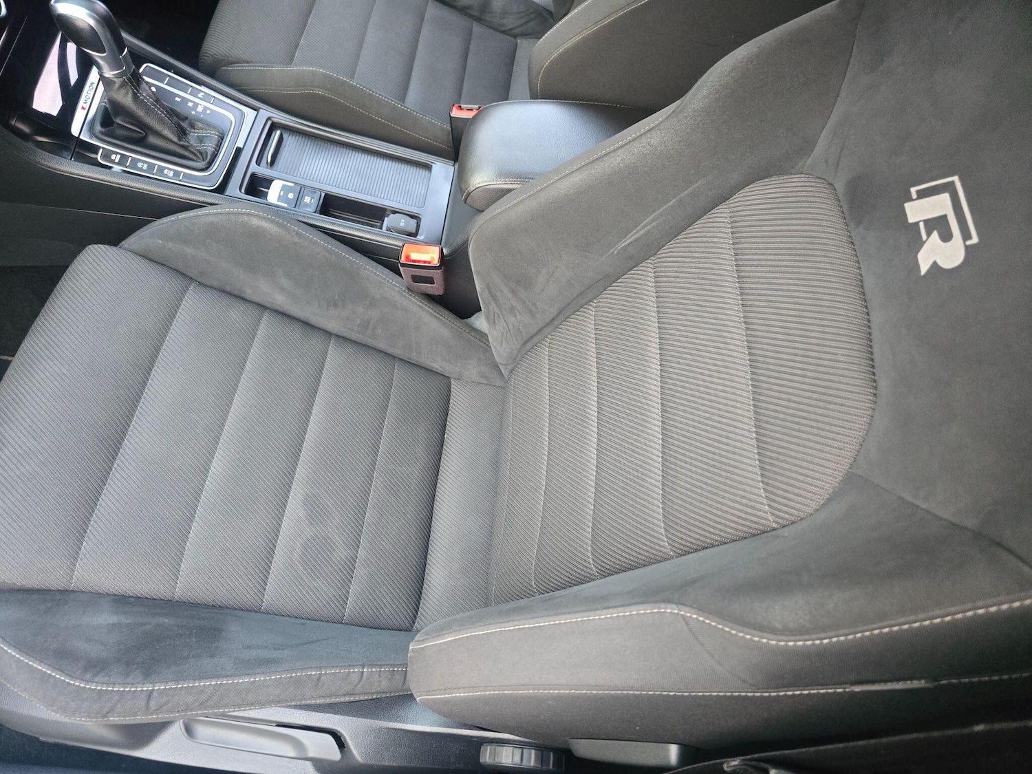 Used Volkswagen Golf 2018 for sale - 77229903: Photo 44