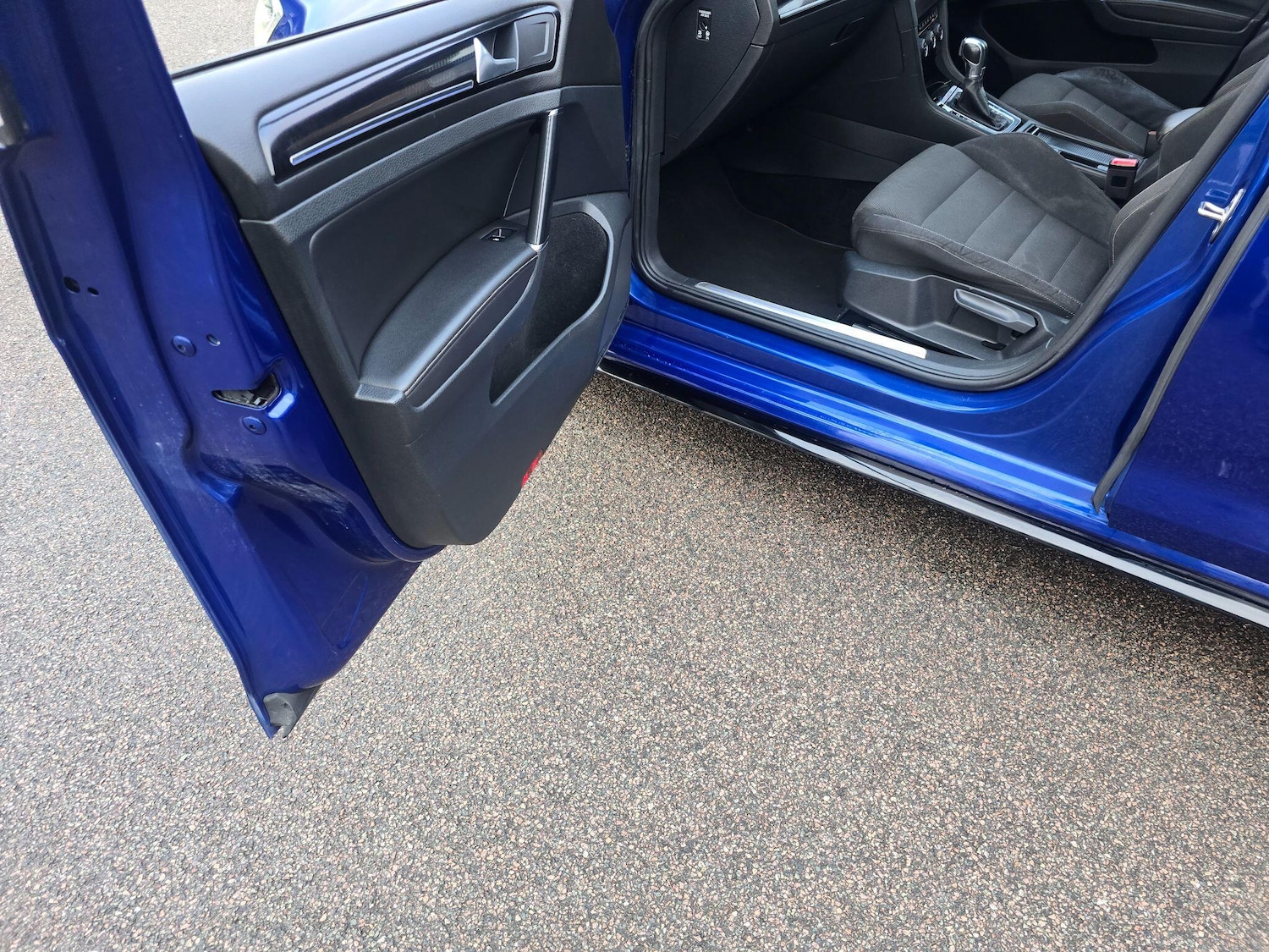 Used Volkswagen Golf 2018 for sale - 77229903: Photo 45