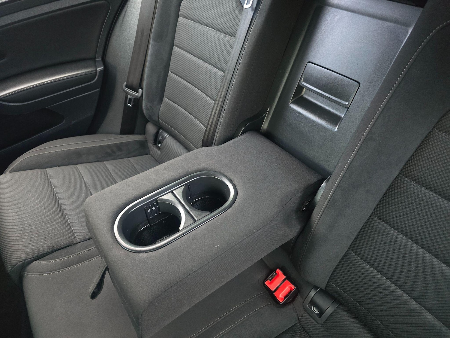 Used Volkswagen Golf 2018 for sale - 77229903: Photo 47