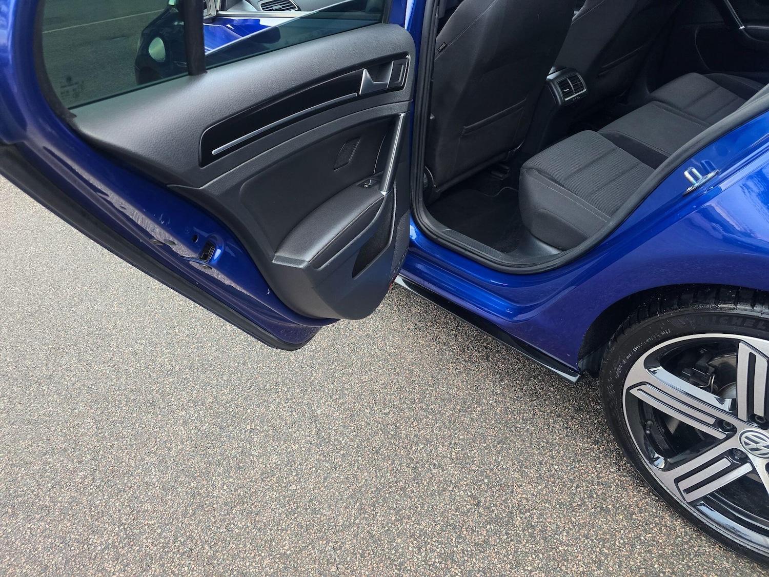 Used Volkswagen Golf 2018 for sale - 77229903: Photo 50