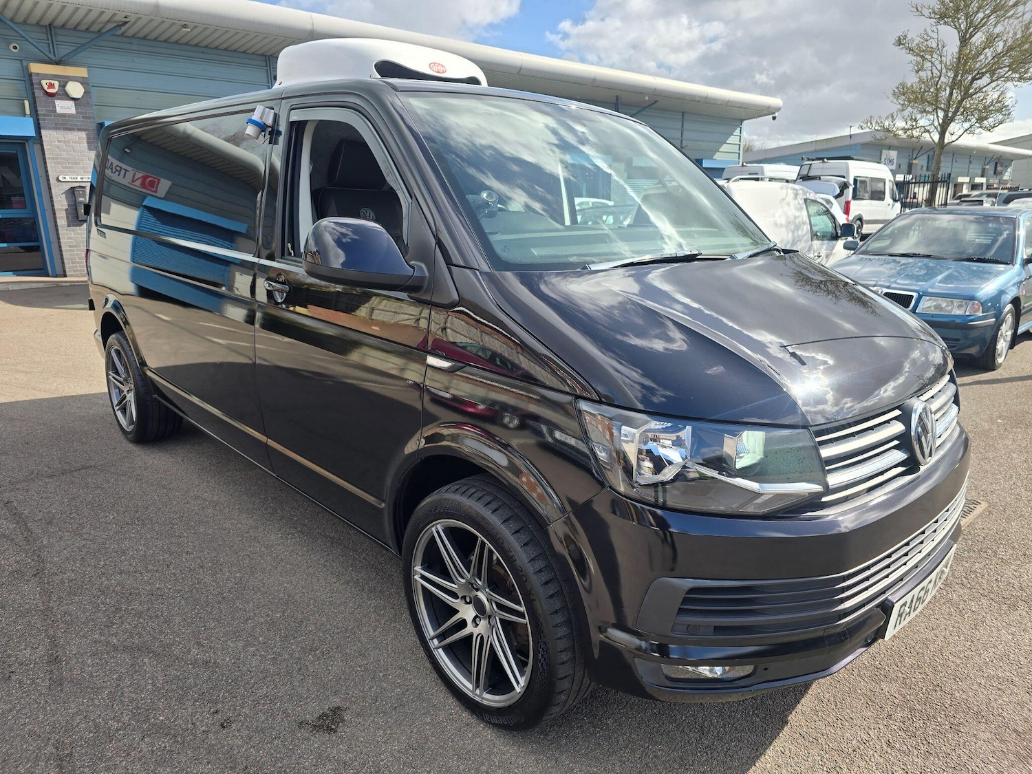 Used Volkswagen Transporter 2017 for sale - 78185365: Photo 18