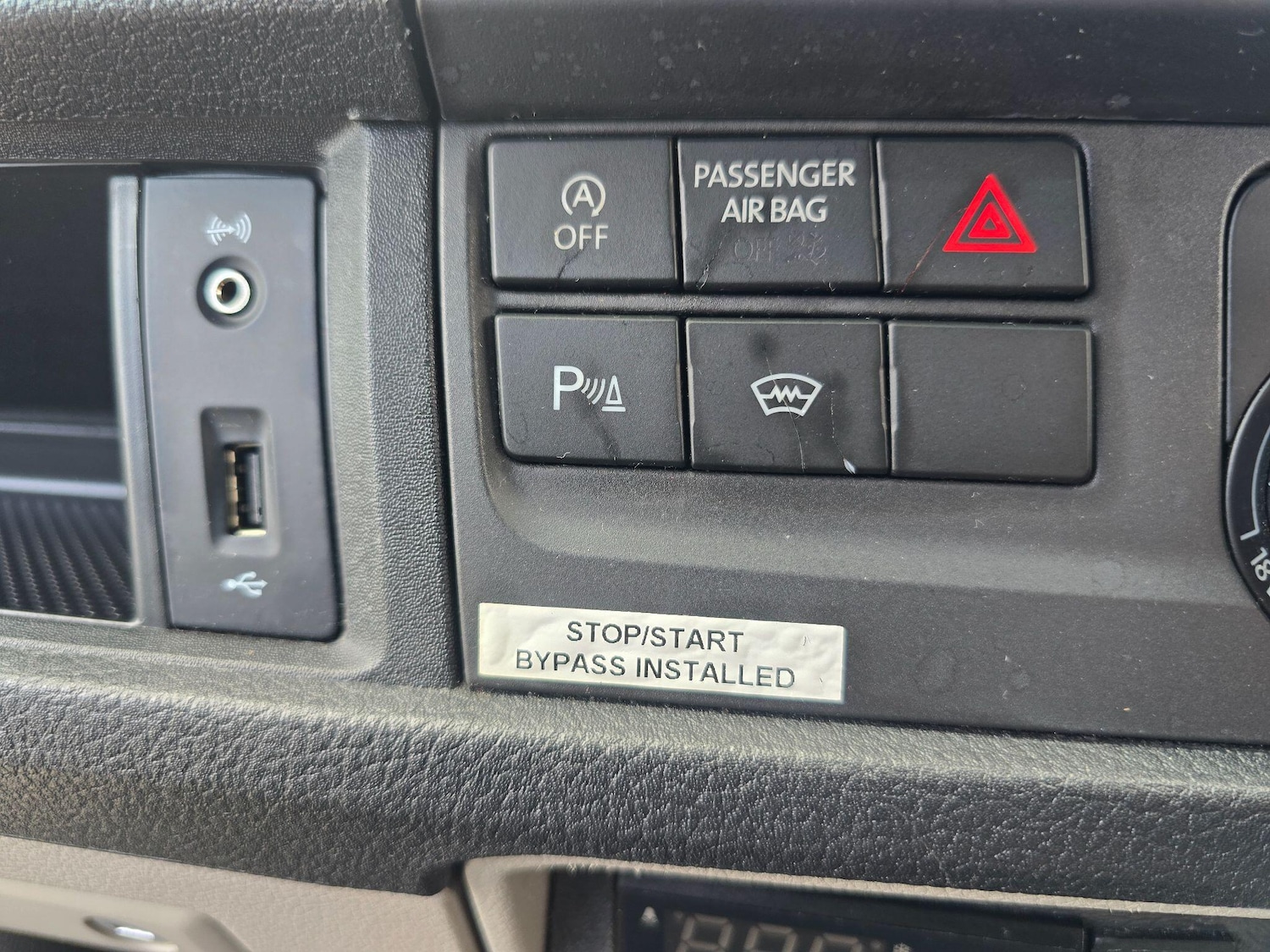 Used Volkswagen Transporter 2017 for sale - 78185365: Photo 24