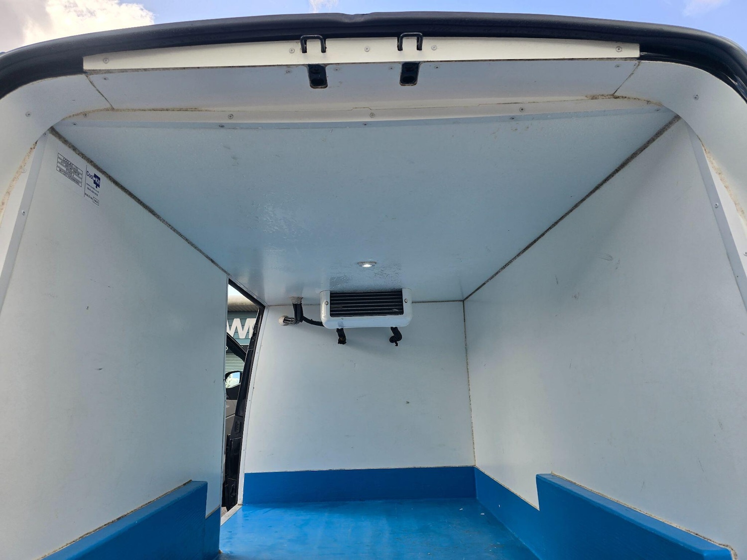 Used Volkswagen Transporter 2017 for sale - 78185365: Photo 53