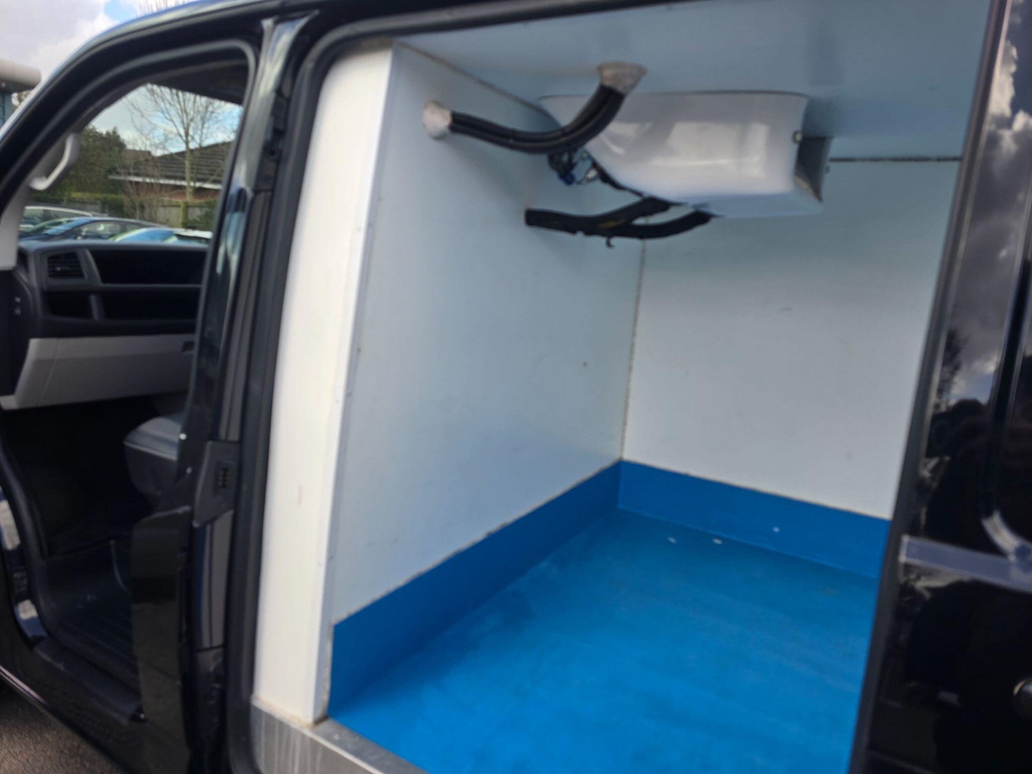 Used Volkswagen Transporter 2017 for sale - 78185365: Photo 56