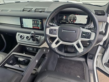 Used Land Rover Defender 110 2022 for sale - 78307261: Photo