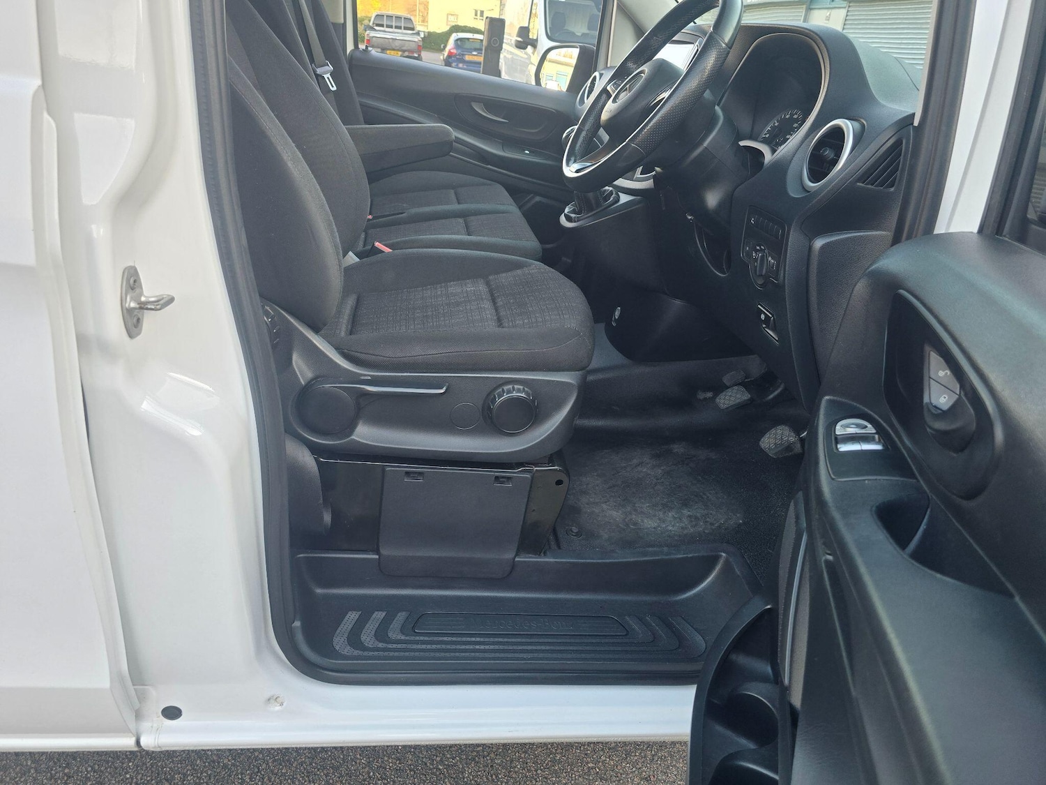 Used Mercedes-Benz Vito for sale - 78214407: Photo 32