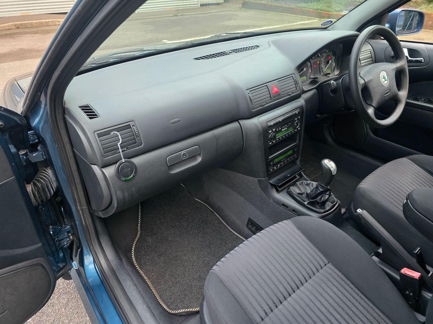 Used Skoda Octavia 2003 for sale - 77808537: Photo 28