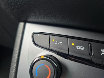 Used Vauxhall Astra 2020 for sale - 77625977: Photo