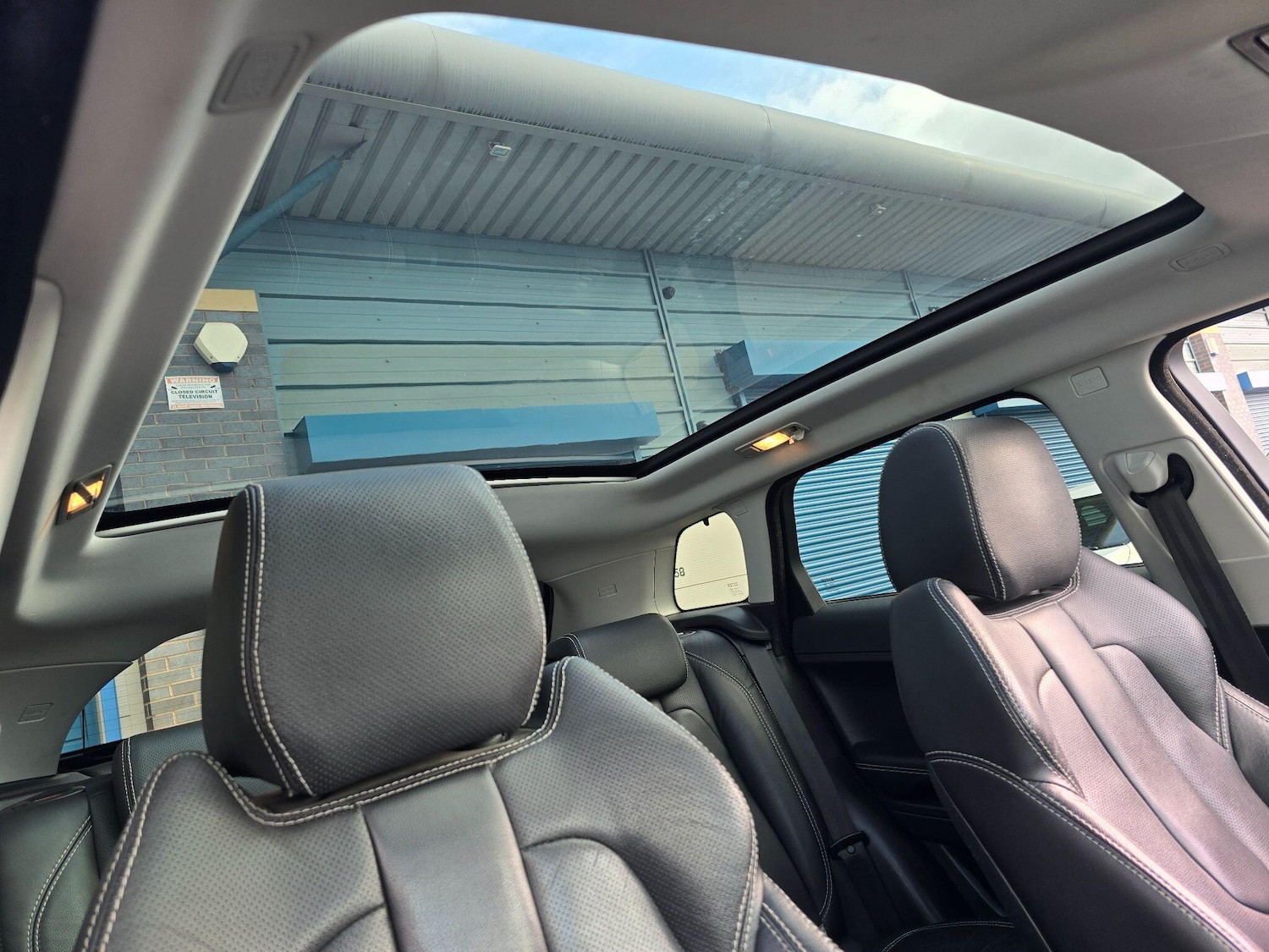 Used Land Rover Range Rover Evoque 2015 for sale - 76899653: Photo 3