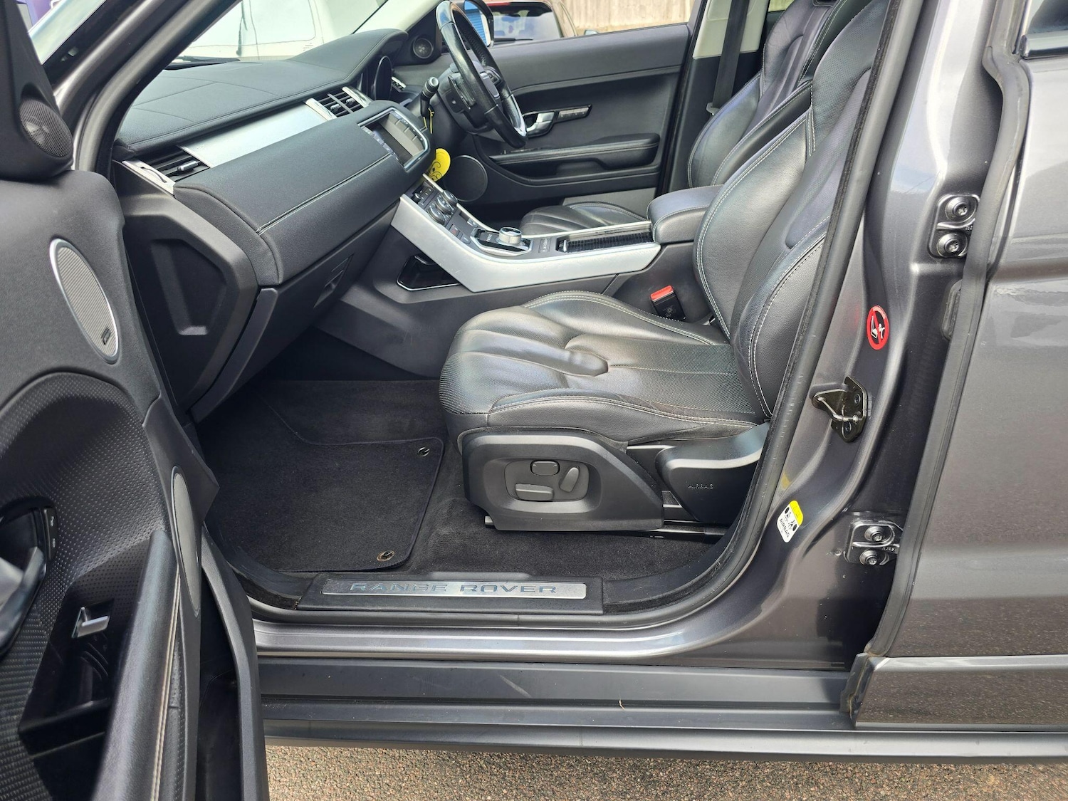 Used Land Rover Range Rover Evoque 2015 for sale - 76899653: Photo 41