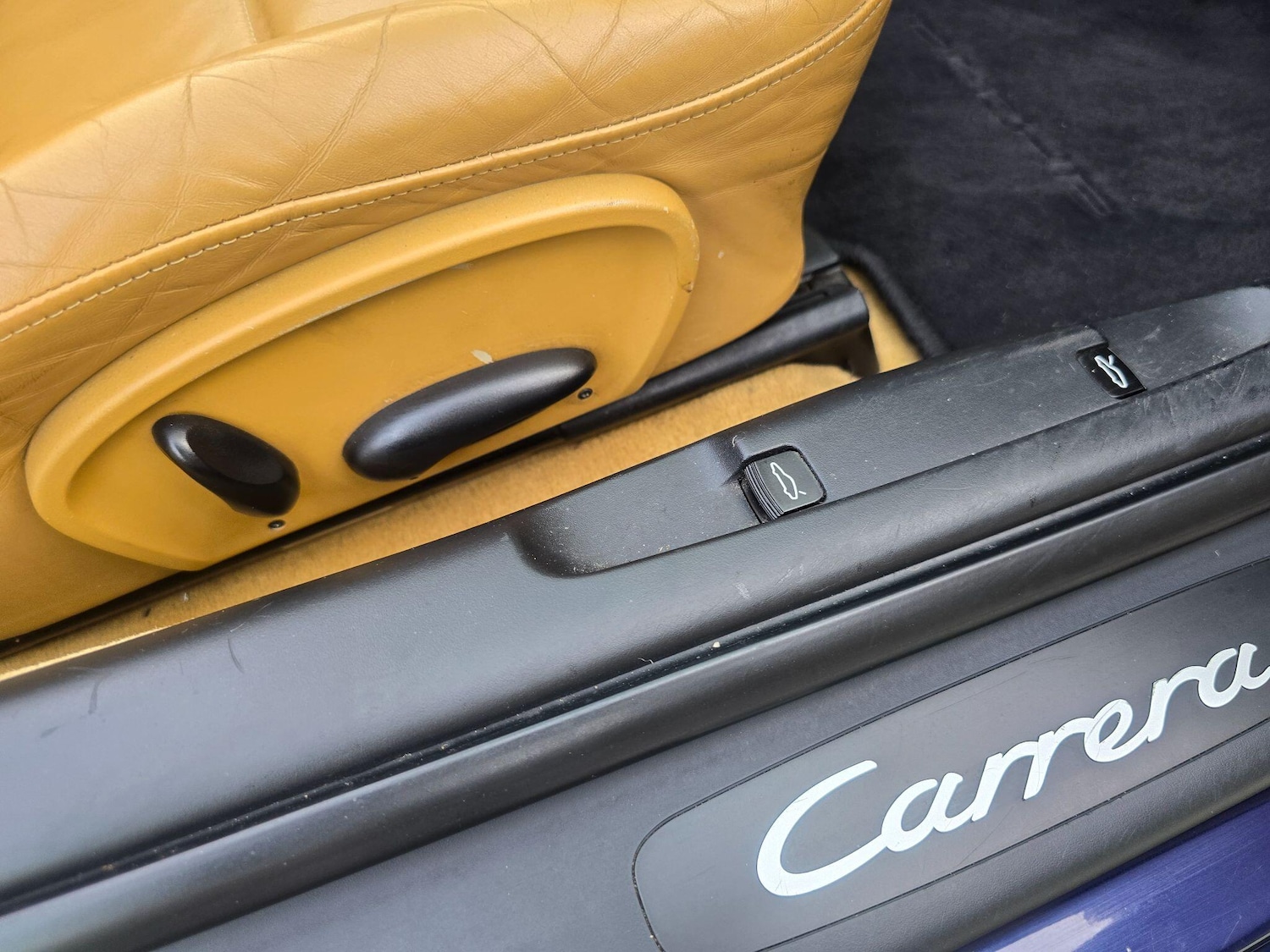 Used Porsche 911 2001 for sale - 76511946: Photo 28