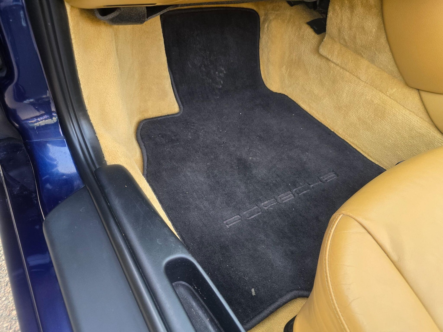 Used Porsche 911 2001 for sale - 76511946: Photo 38