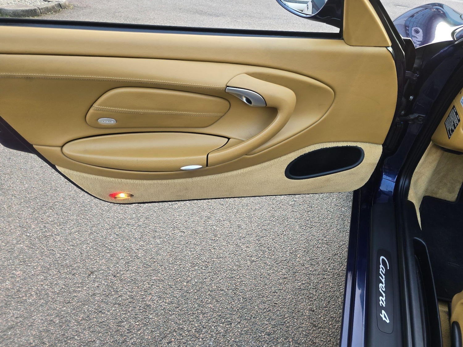 Used Porsche 911 2001 for sale - 76511946: Photo 40