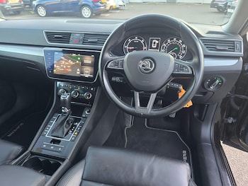 Used Skoda Superb 2018 for sale - 78375469: Photo