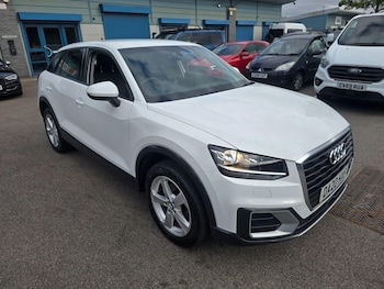 Audi - Q2