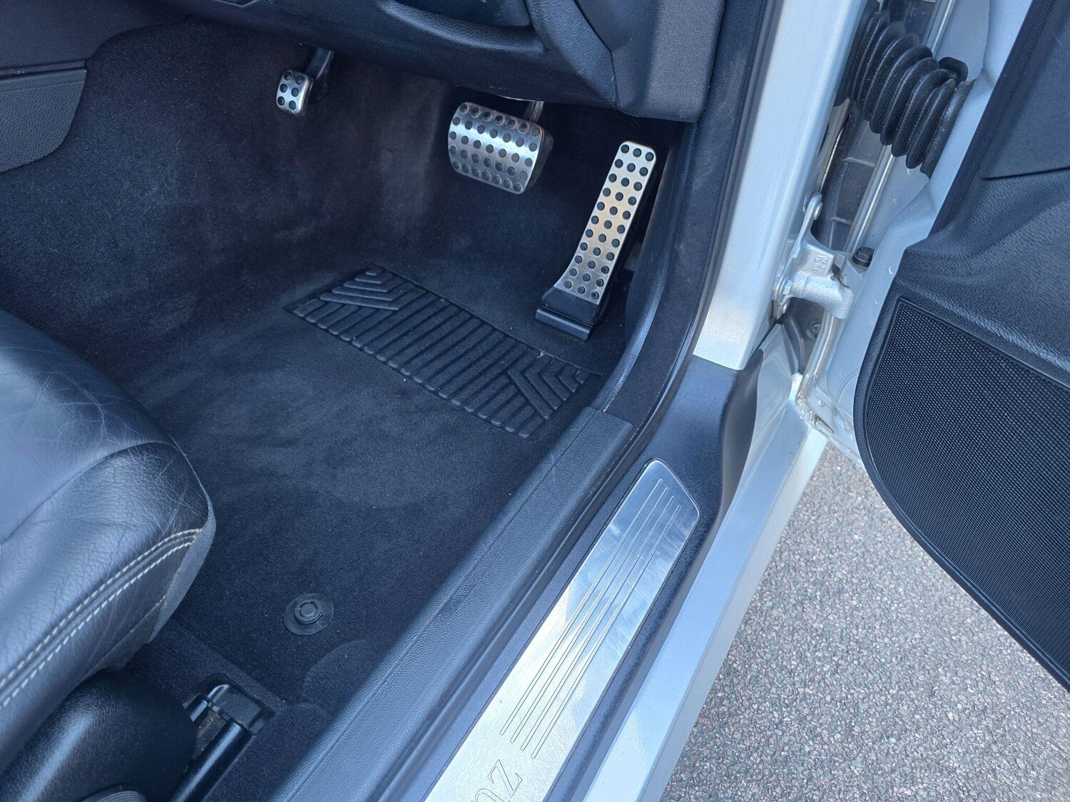 Used Mercedes-Benz E Class for sale - 78156823: Photo 40