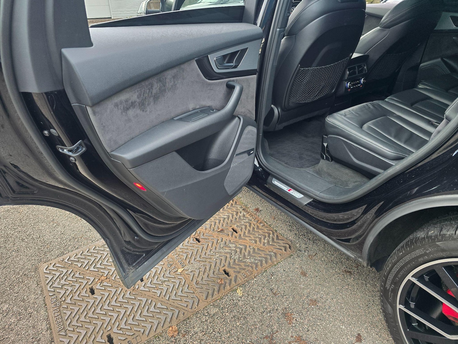 Used Audi Q7 2017 for sale - 76992126: Photo 59