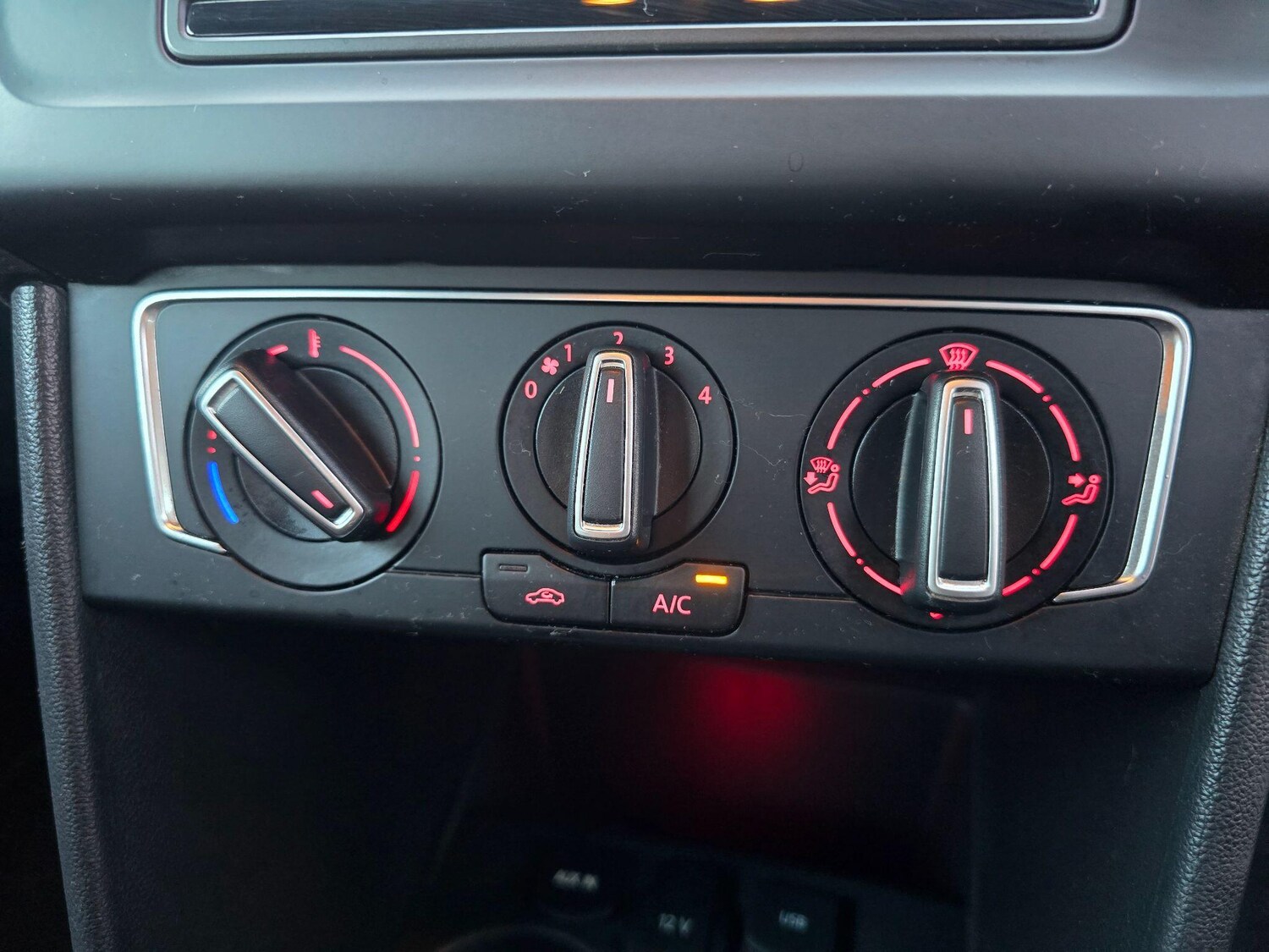 Used Volkswagen Polo 2015 for sale - 77484450: Photo 17