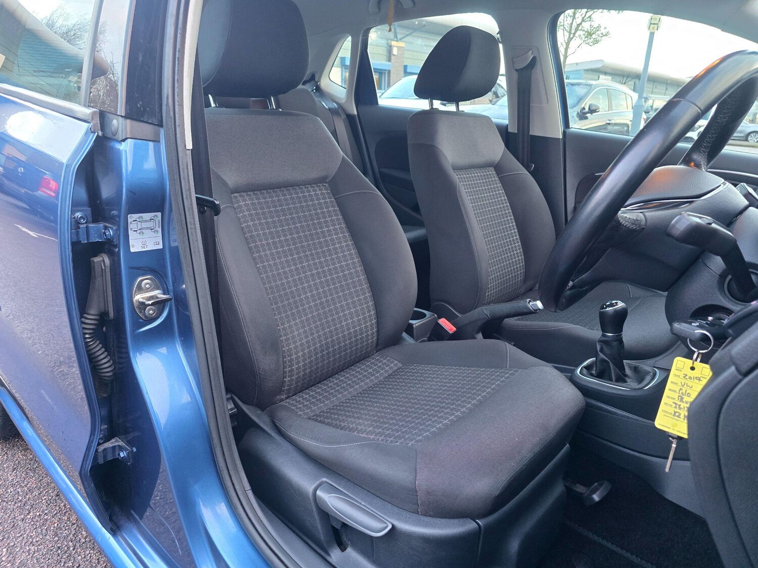 Used Volkswagen Polo 2015 for sale - 77484450: Photo 27