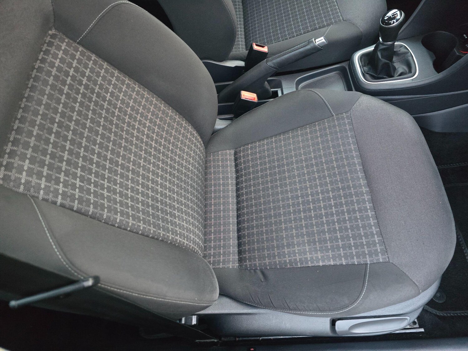 Used Volkswagen Polo 2015 for sale - 77484450: Photo 29