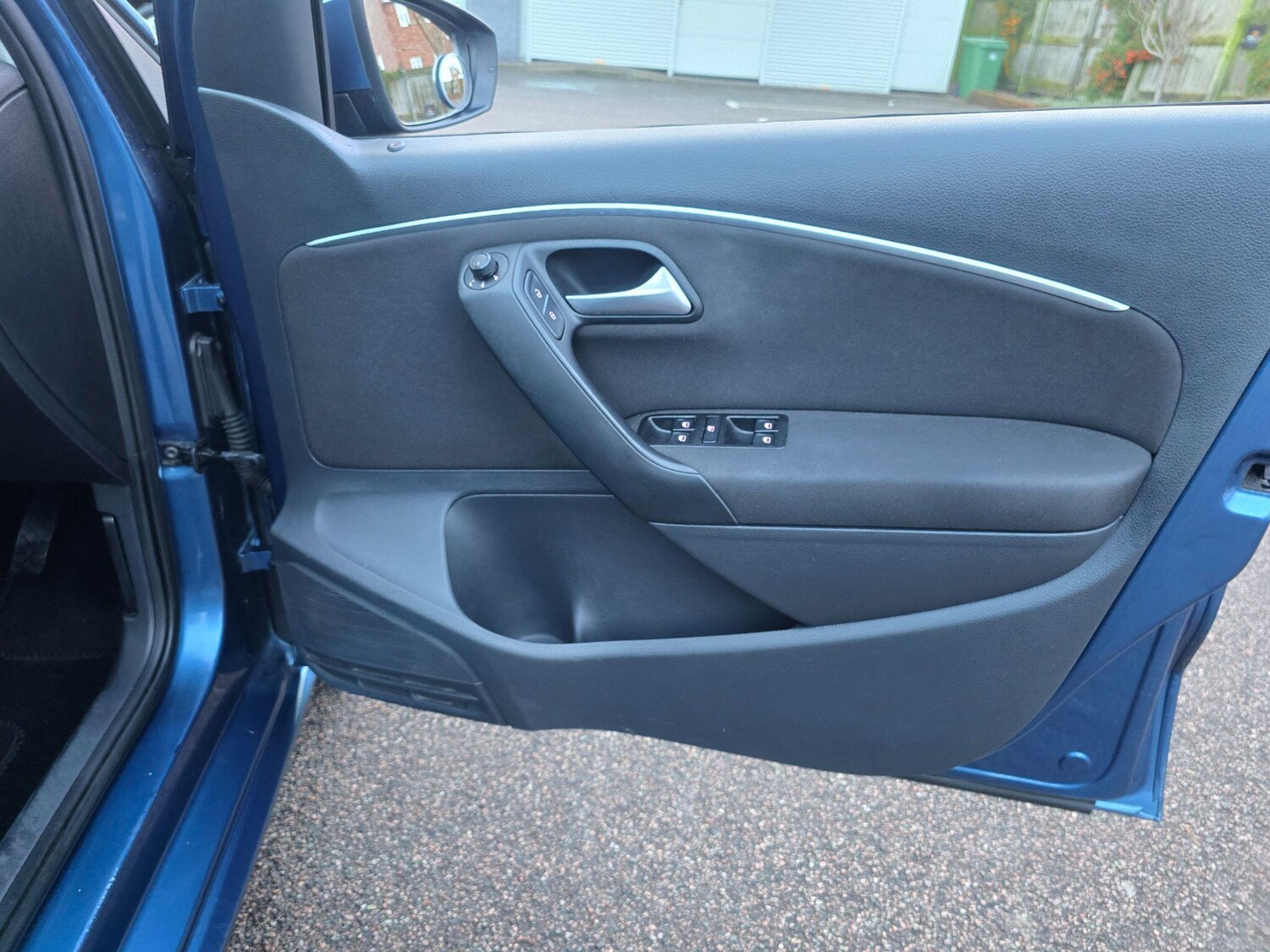 Used Volkswagen Polo 2015 for sale - 77484450: Photo 31