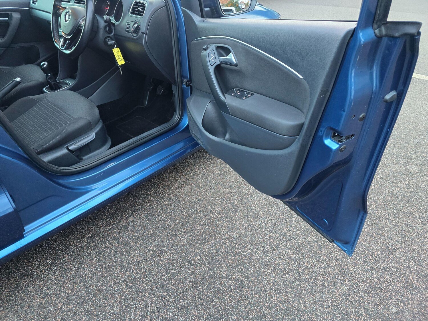 Used Volkswagen Polo 2015 for sale - 77484450: Photo 32