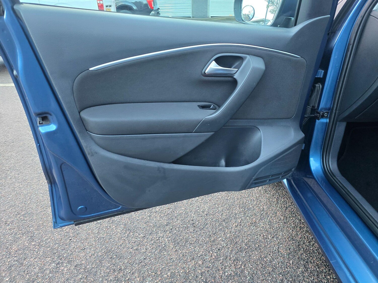 Used Volkswagen Polo 2015 for sale - 77484450: Photo 38