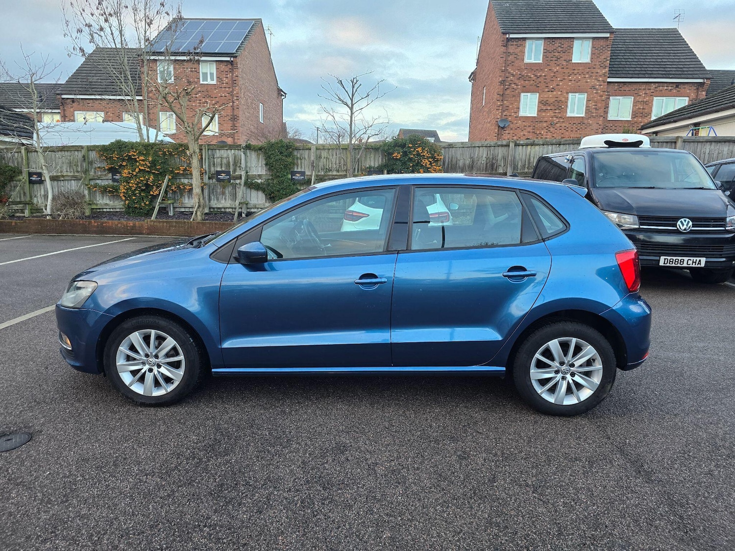 Used Volkswagen Polo 2015 for sale - 77484450: Photo 4