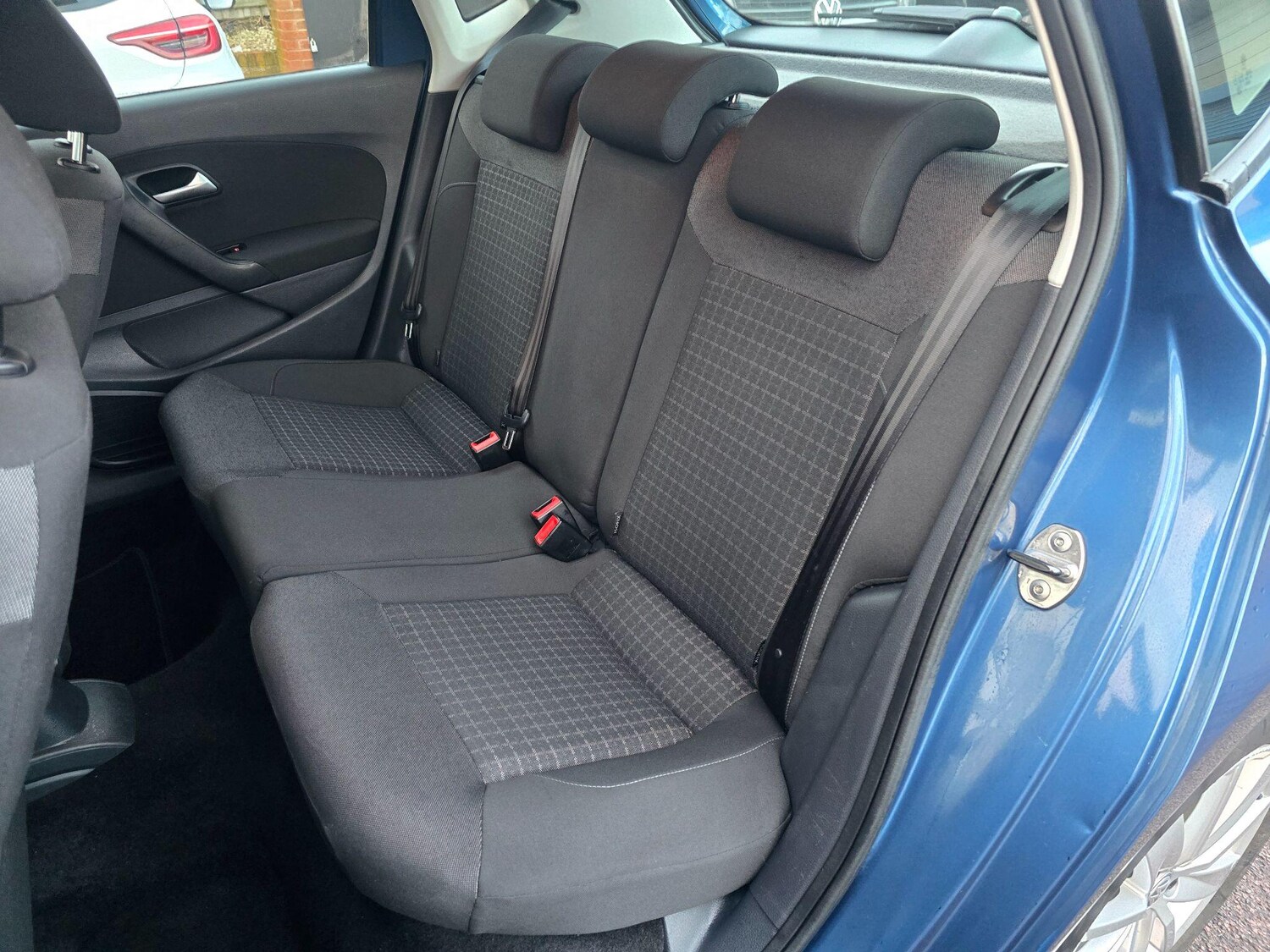 Used Volkswagen Polo 2015 for sale - 77484450: Photo 40