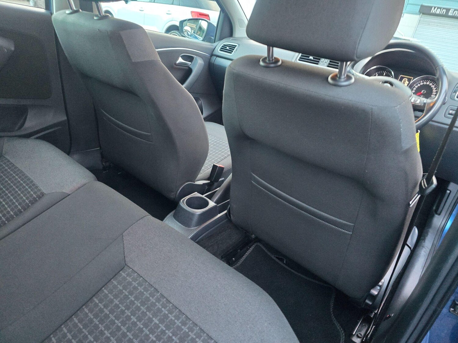 Used Volkswagen Polo 2015 for sale - 77484450: Photo 48