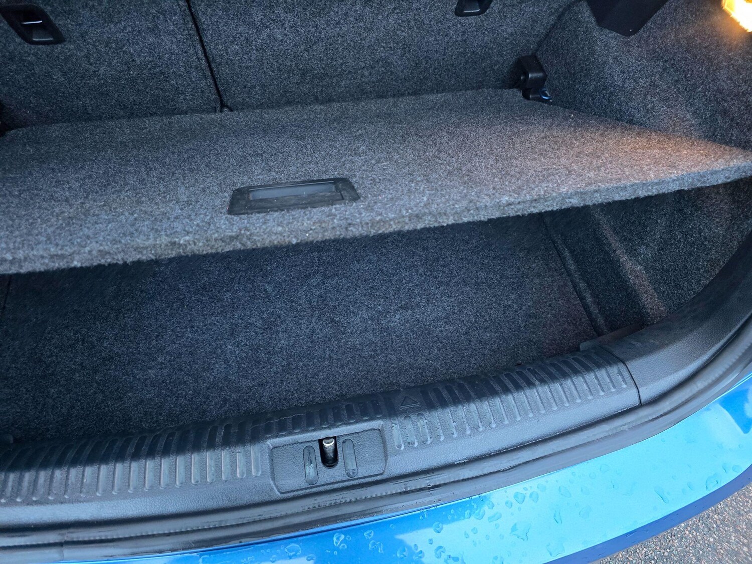 Used Volkswagen Polo 2015 for sale - 77484450: Photo 52