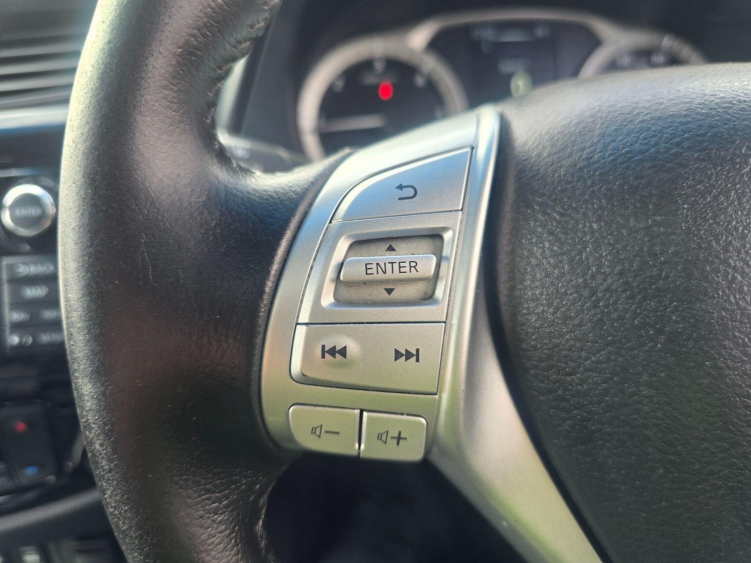 Used Nissan Navara for sale - 77658137: Photo 24