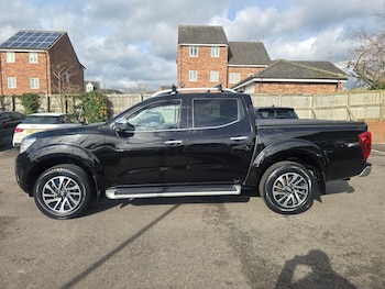 Used Nissan Navara 2017 for sale - 77658137: Photo
