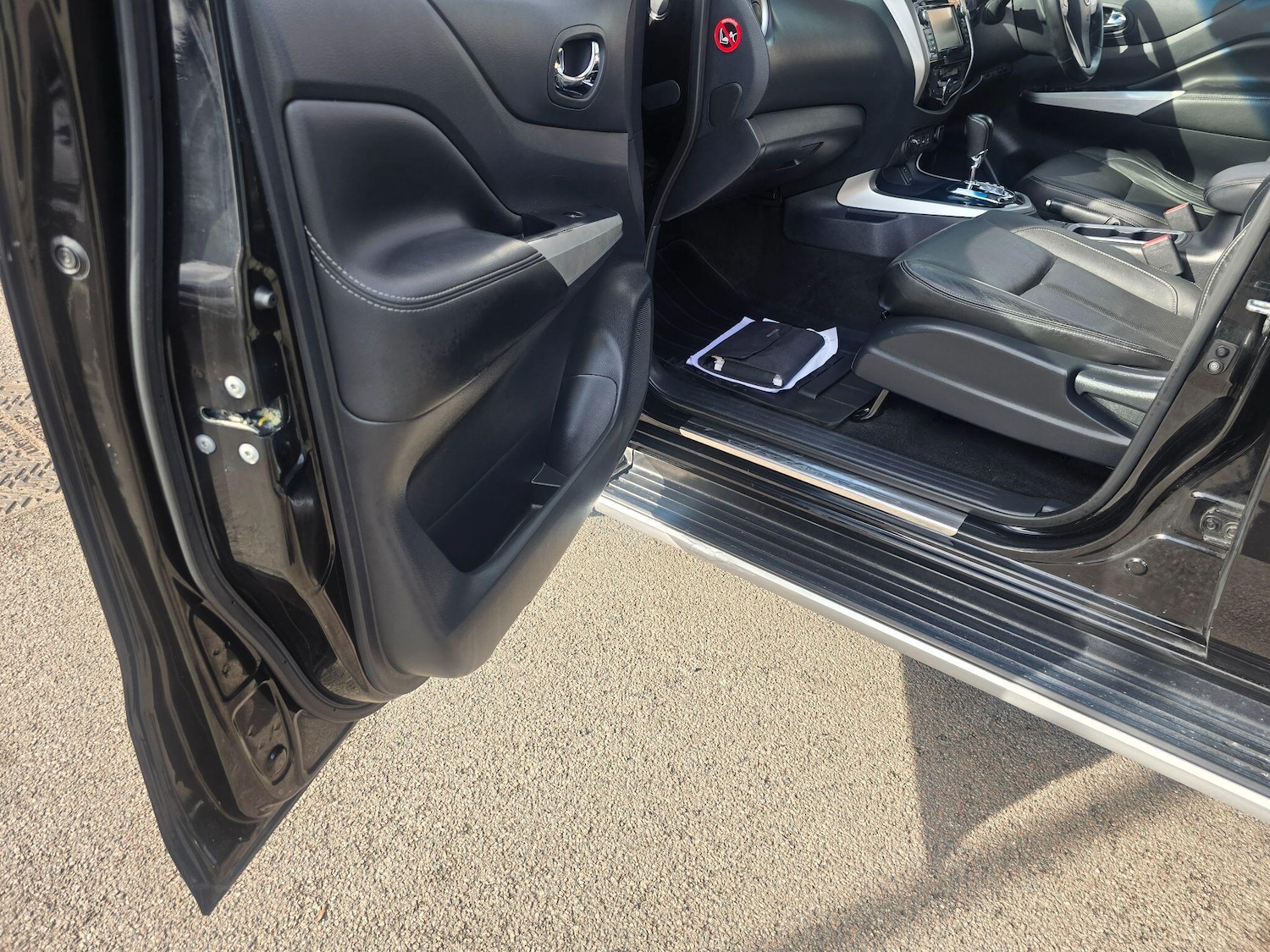 Used Nissan Navara for sale - 77658137: Photo 40