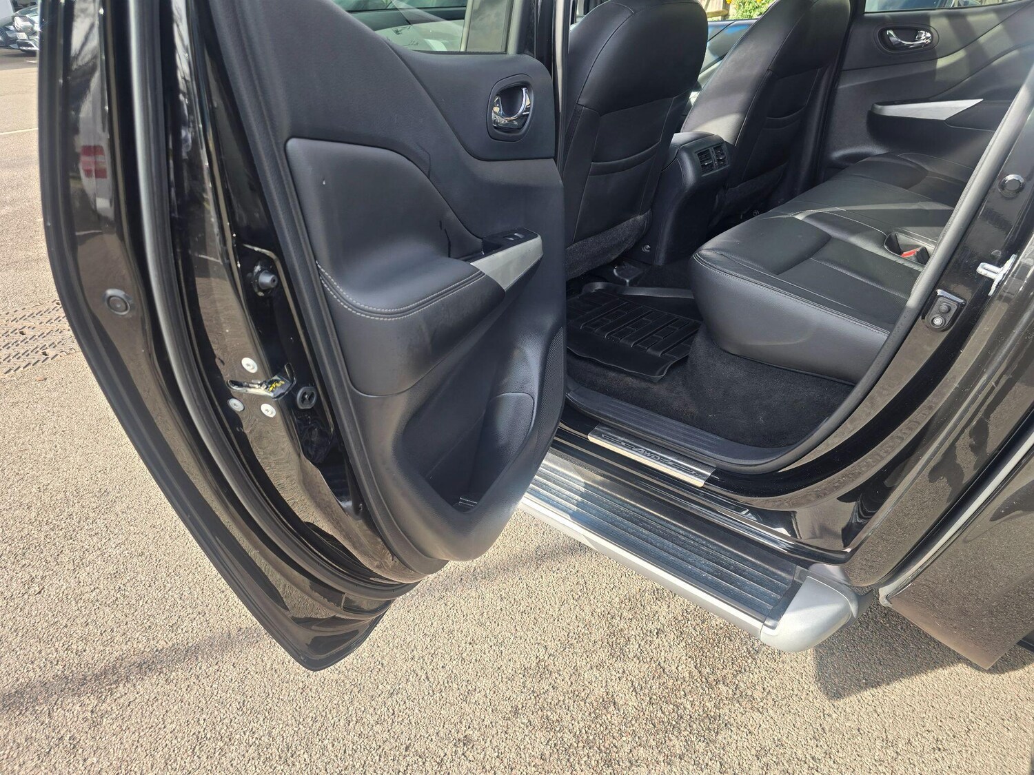 Used Nissan Navara for sale - 77658137: Photo 45