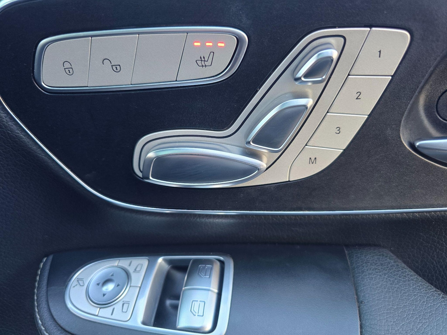 Used Mercedes-Benz V-Class 2025 for sale - 76990187: Photo 11