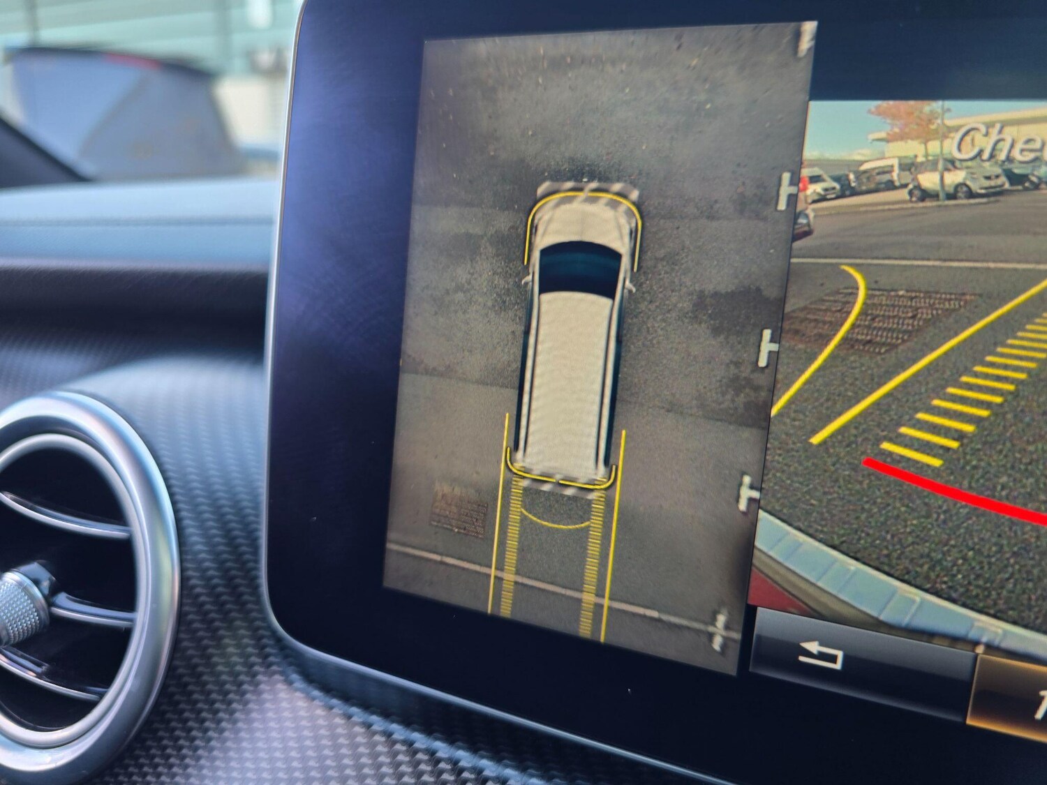 Used Mercedes-Benz V-Class 2025 for sale - 76990187: Photo 16