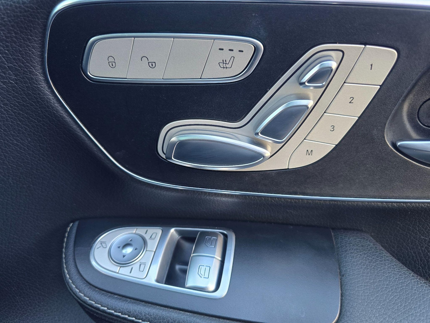 Used Mercedes-Benz V-Class 2025 for sale - 76990187: Photo 34