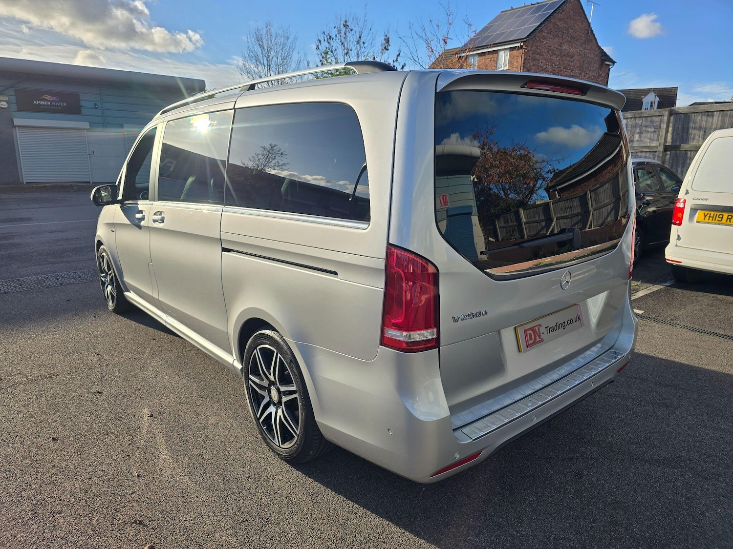 Used Mercedes-Benz V-Class 2025 for sale - 76990187: Photo 4