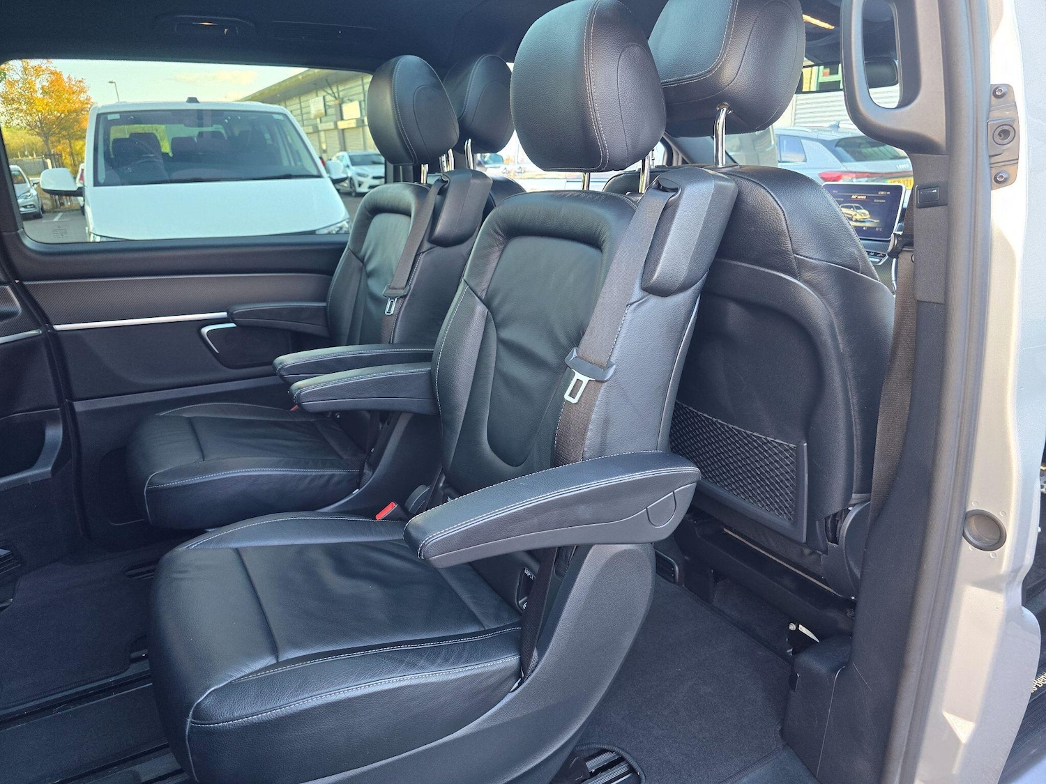 Used Mercedes-Benz V-Class 2025 for sale - 76990187: Photo 43