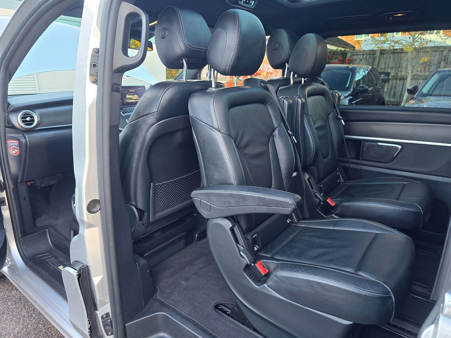 Used Mercedes-Benz V-Class 2025 for sale - 76990187: Photo 53