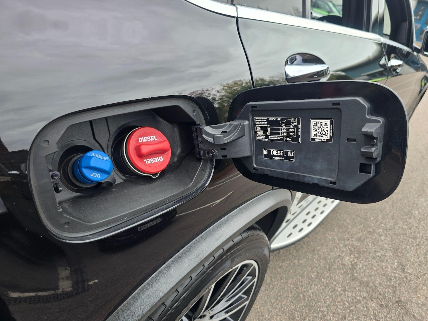 Used Mercedes-Benz GLC 2017 for sale - 76992107: Photo 100