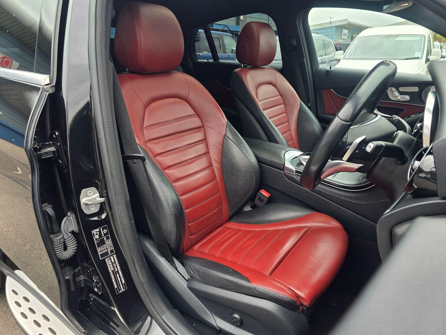 Used Mercedes-Benz GLC 2017 for sale - 76992107: Photo 12